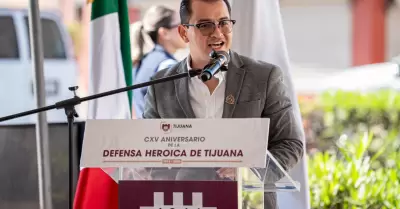 Encabeza Abdiel Guti�rrez ceremonia por el 115 Aniversario de la Defensa Heroica