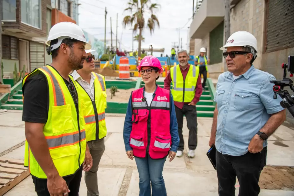 Obras de rehabilitaci�n sanitaria en Playas de Tijuana