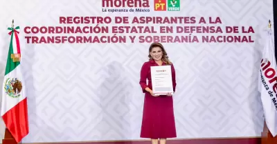Lorenia Valles