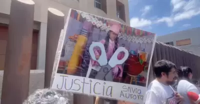 Exigen justicia familiares de ni�a y abuela atropelladas por conductora ebria
