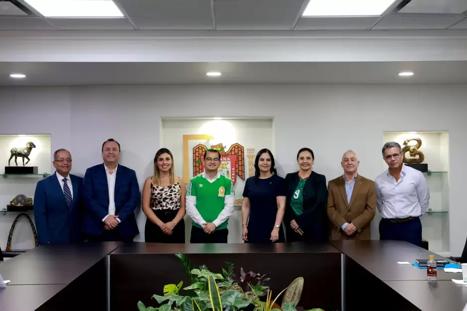Se re�ne Abdiel Guti�rrez Coronado con integrantes de Coparmex Tijuana