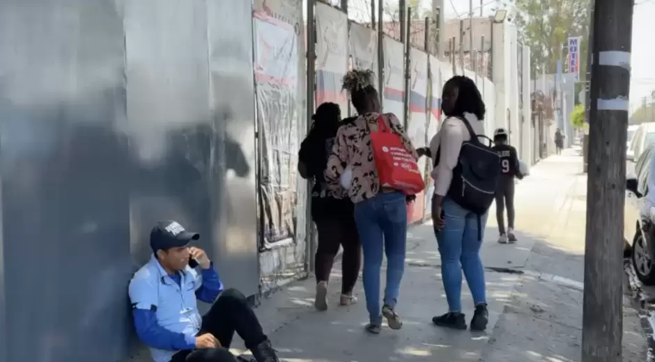 Obst�culos como falta de documentos frenan integraci�n de refugiados en Tijuana