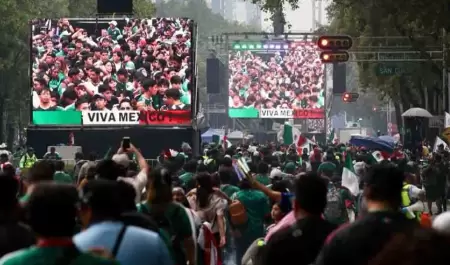 Ambiente sobre el Paseo de la Reforma, en la CDMX, previo al encuentro entre M�x