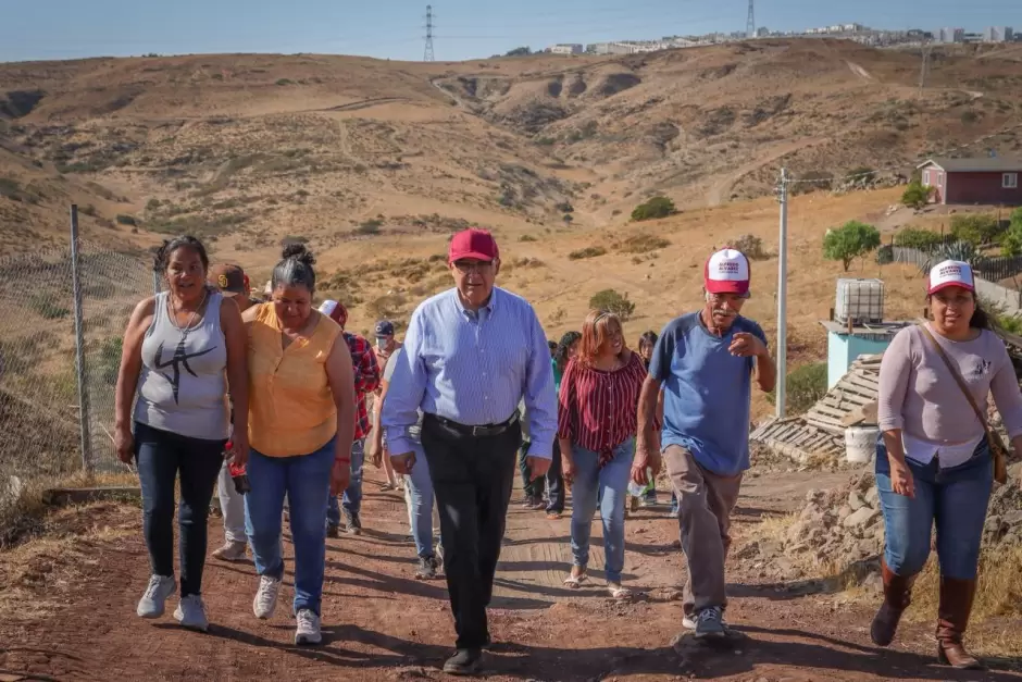 Contin�a Alfredo �lvarez recorridos por territorio bajacaliforniano