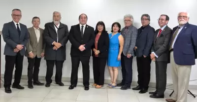 Jos� Od�n Zavala asume la presidencia del Colegio M�dico de Tijuana
