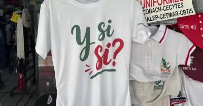 Venta de playeras de la Selecci�n Mexicana.