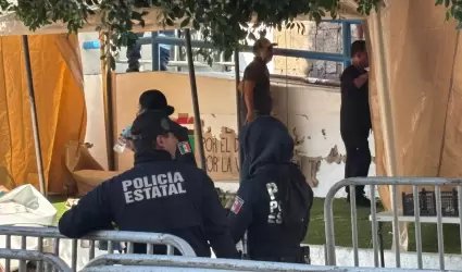 Desalojan a manifestantes de Covafam del Congreso