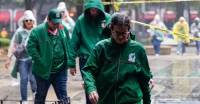Tormenta retrasa el M�xico contra Inglaterra