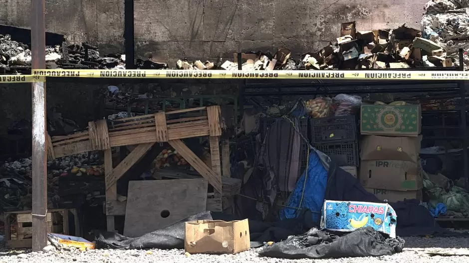 Incendio en el mercado Francisco I. Madero, conocido como "La Yarda"