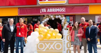 Tienda OXXO n�mero 1000 en Baja California