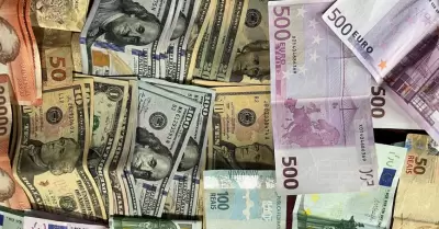Billetes internacionales variados