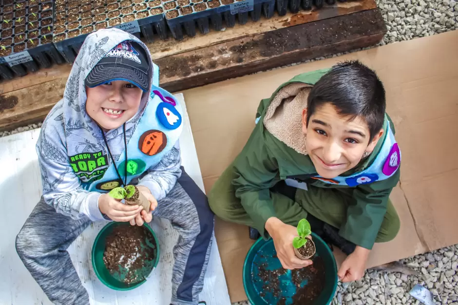Campamento de verano con actividades de ciencia, fantas�a y creatividad