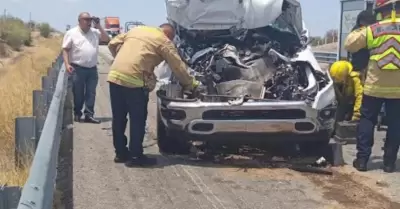 Choque de auto contra tr�iler