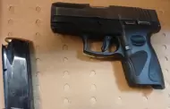 Caen dos armados en Cajeme; aseguran armas, droga y una motocicleta
