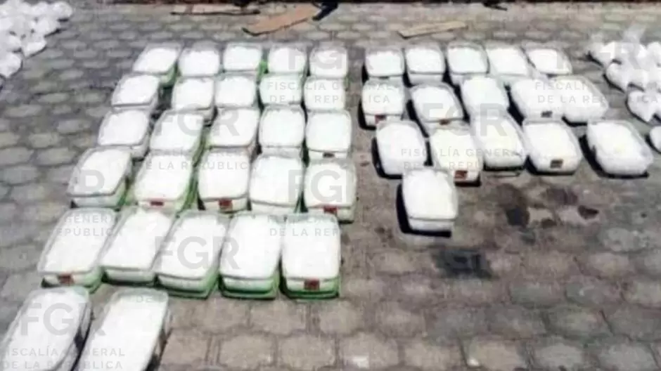 Cuatro hombres son vinculados a proceso por transportar casi una tonelada de metanfetamina en Tecate