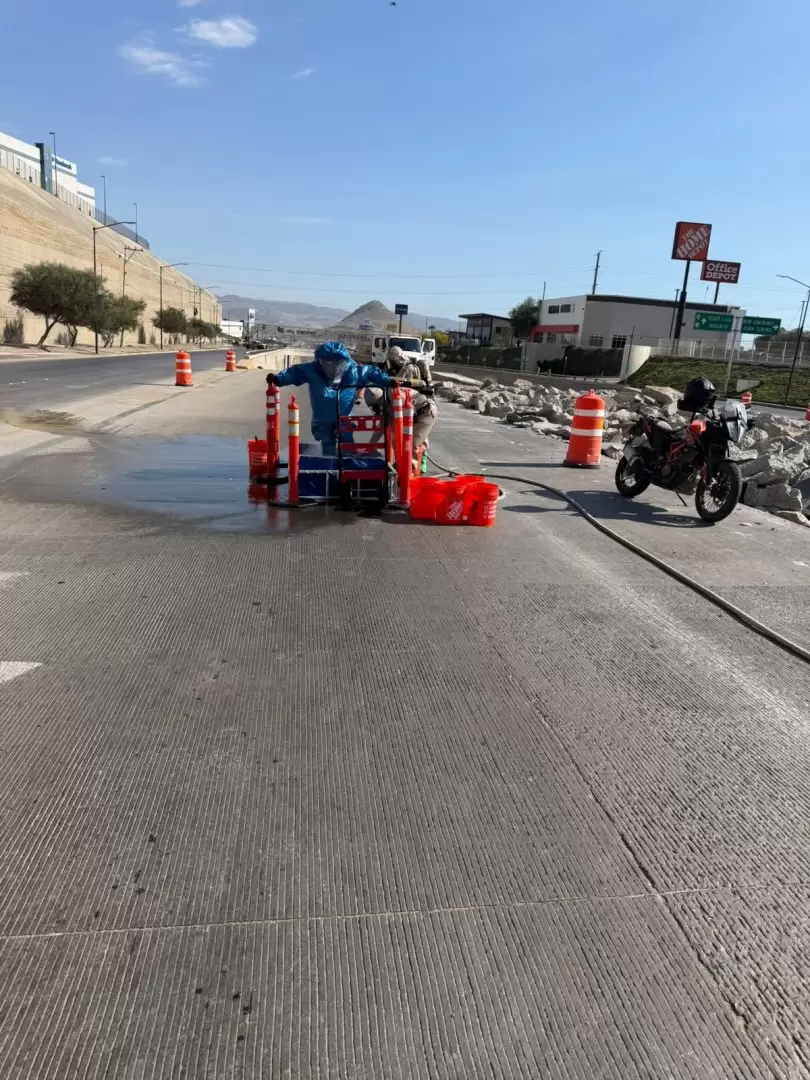 Informa SSPCM que fue controlado el derrame de �cido n�trico en el bulevar 2000