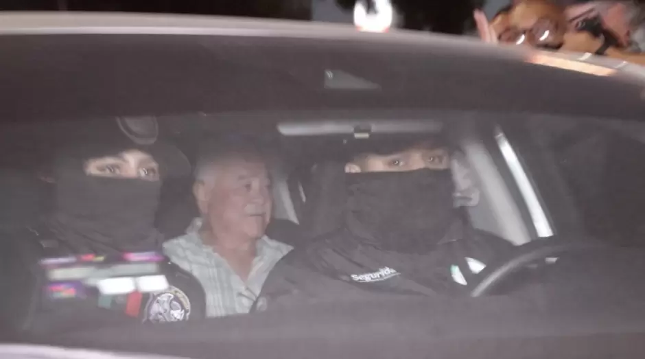 FGR neg� a familia ver a Ruffo Appel y a mostrar orden de aprehensi�n
