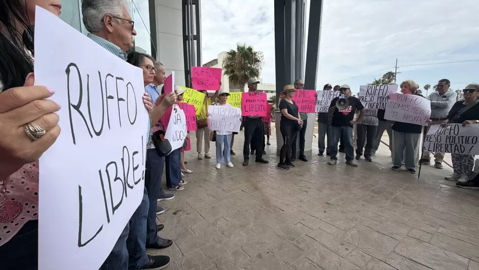 Defensa de Ruffo cuestiona su detenci�n; aseguran que se trata de un preso pol�tico