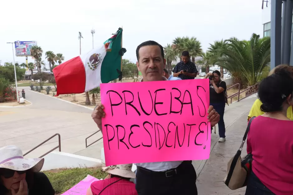 Defensa de Ruffo cuestiona su detenci�n; aseguran que se trata de un preso pol�tico