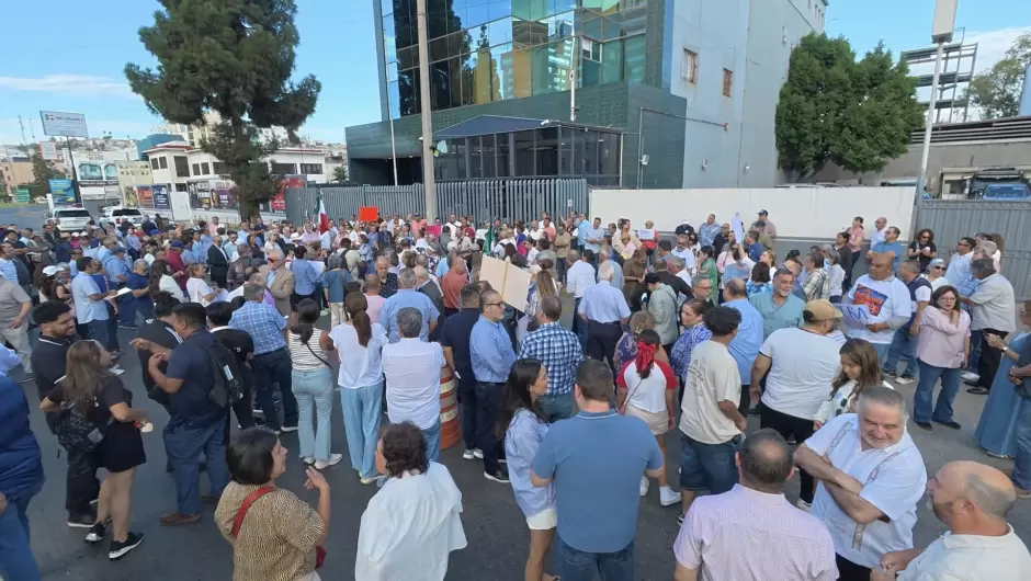 Se manifiesta para exigir liberaci�n de Ruffo Appel; panista y expanistas denuncian a gobernadora